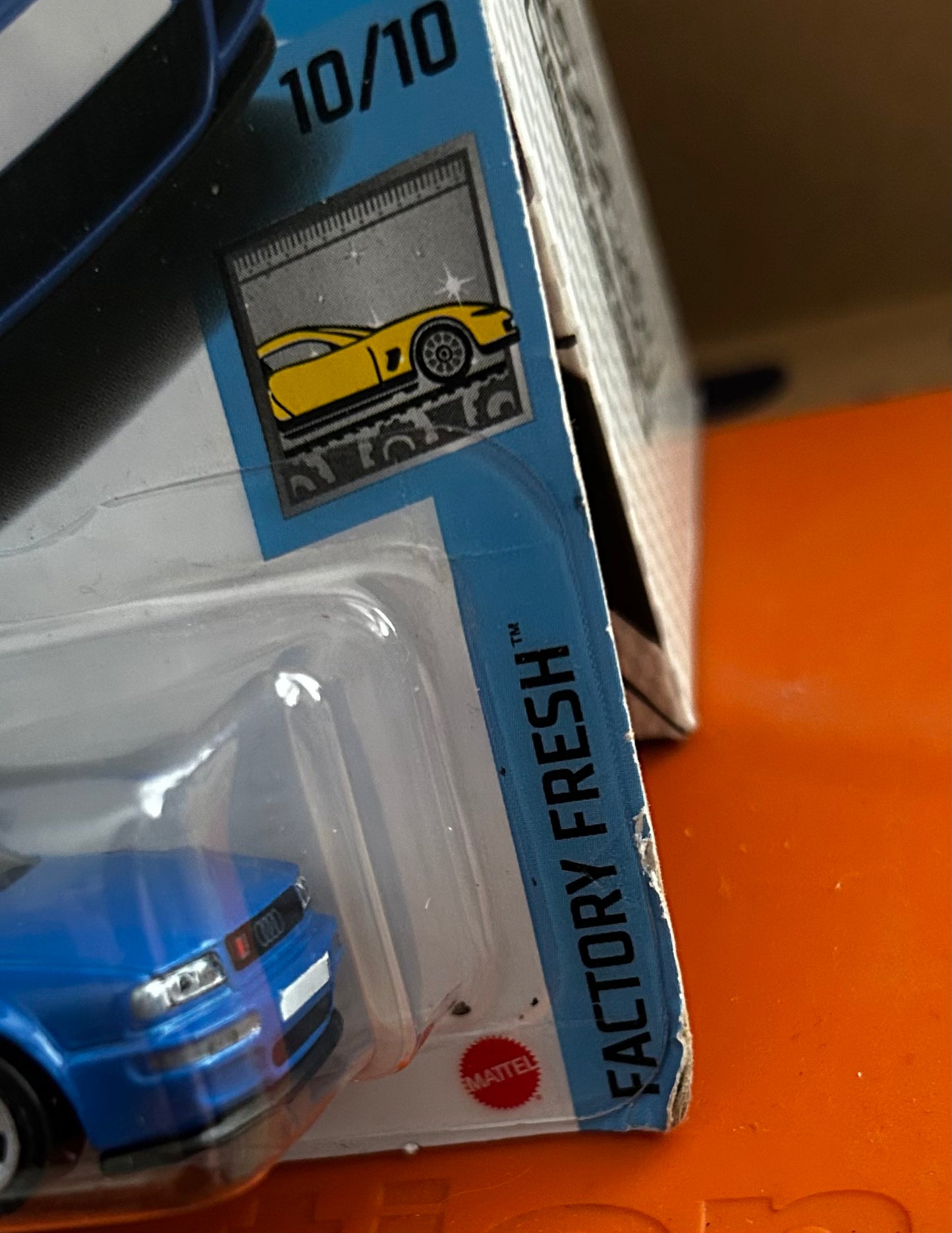 Hot Wheels – Audi RS2 Avant (Factory Fresh)
