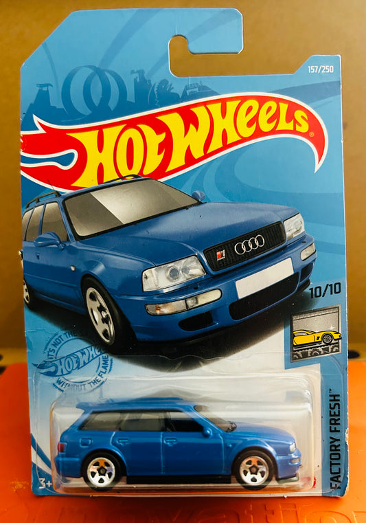 Hot Wheels – Audi RS2 Avant (Factory Fresh)