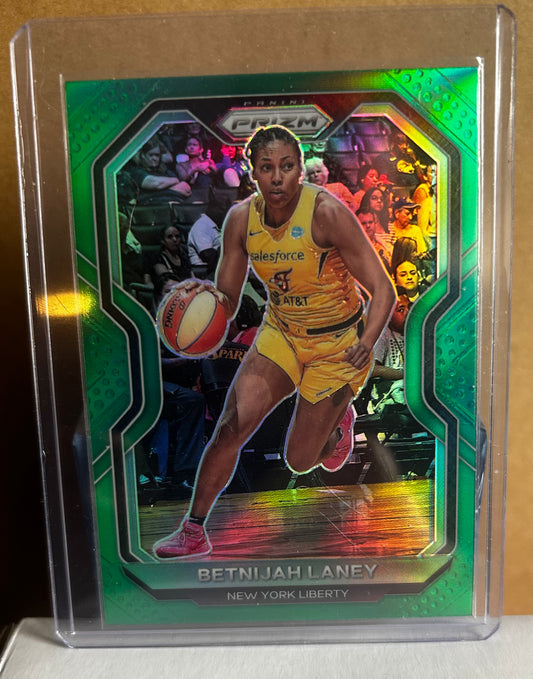 2021 Panini Prizm WNBA - Betnijah Laney #51 Green Prizm SP