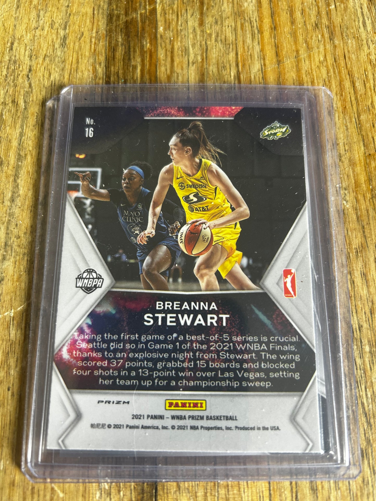 2021 Prizm WNBA Fireworks Green #16 Breanna Stewart