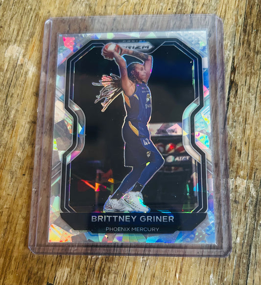 2021 Panini Prizm WNBA BRITTNEY GRINER #31 (CRACKED ICE PRIZM)